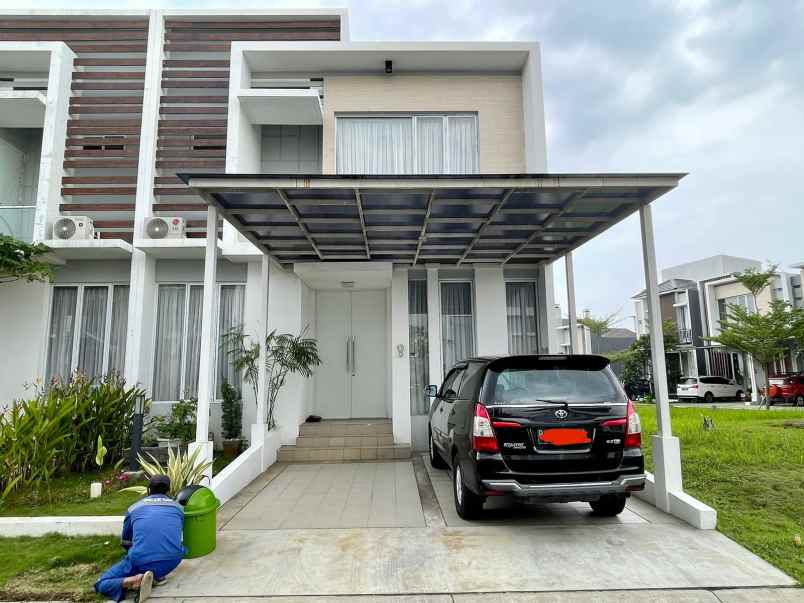 dijual rumah cluster yara