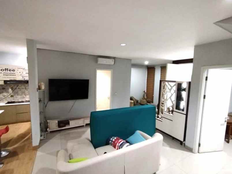 dijual rumah cluster yarra jgc jakarta