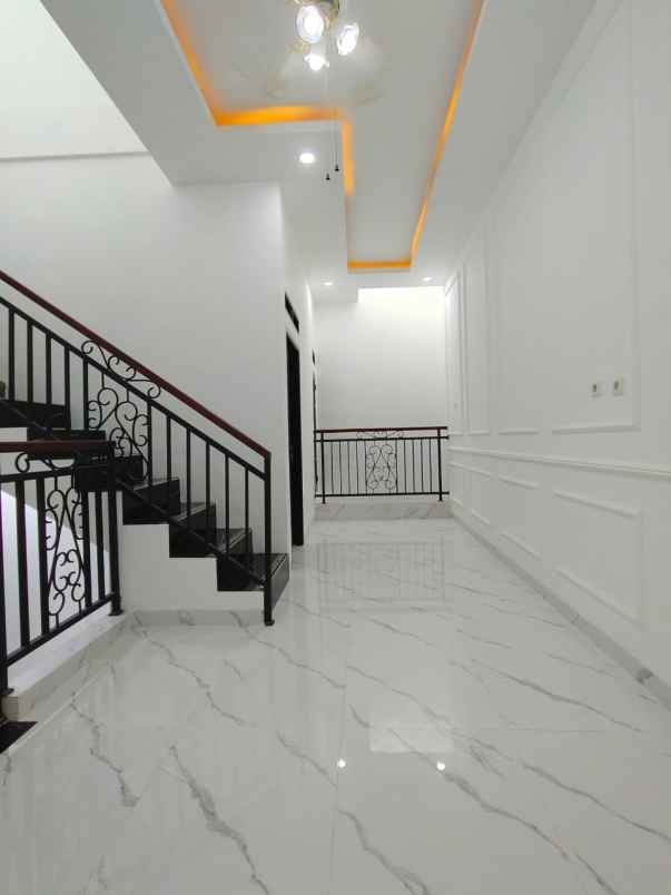 dijual rumah condet jakarta timur