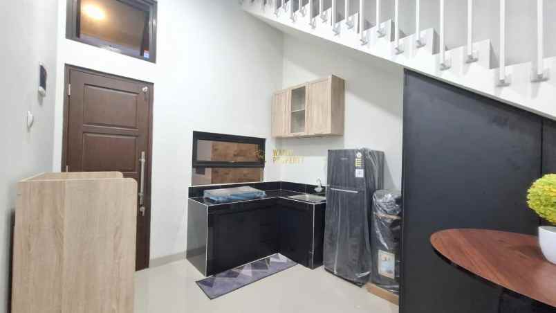 dijual rumah condongcatur