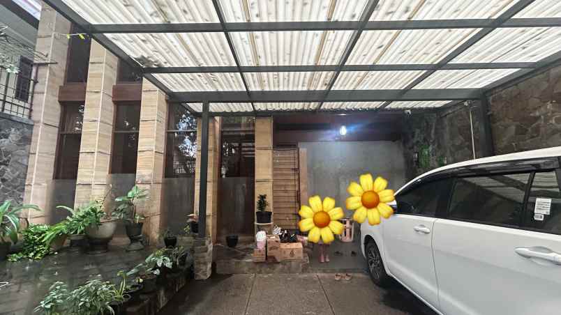 dijual rumah dago sayap dago bandung