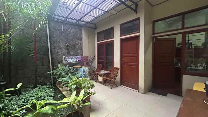 dijual rumah dago sayap dago bandung