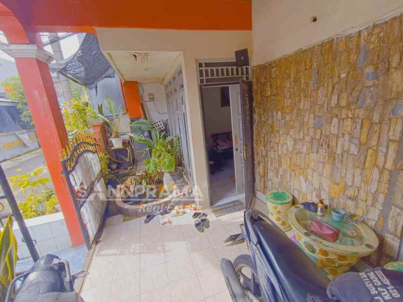 dijual rumah dalam komplek bdn sawangan depok
