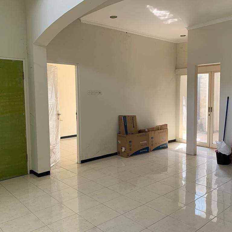 dijual rumah deltasari baru waru sidoarjo