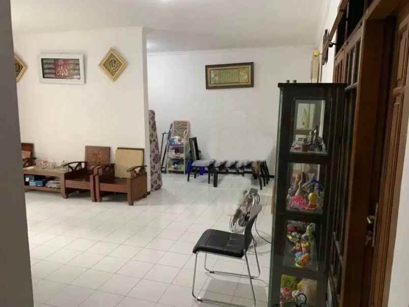 dijual rumah deltasari indah koreksasri