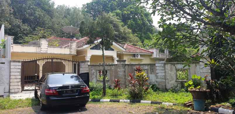 dijual rumah depok