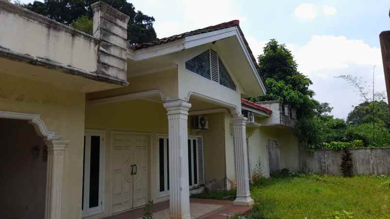 dijual rumah depok