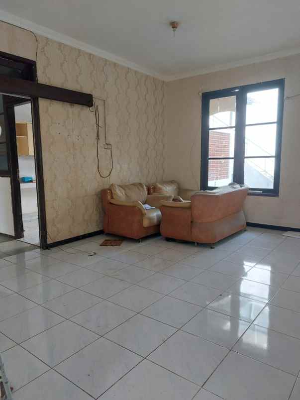 dijual rumah dharmahusada mas