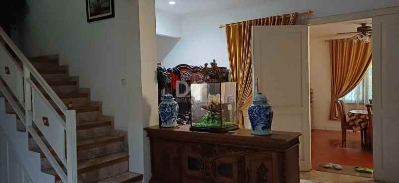 dijual rumah di bintaro tangerang selatan