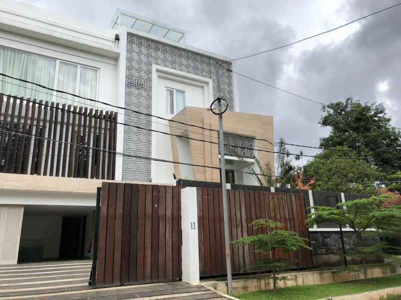 dijual rumah di jl ydpp cipete selatan jakarta selatan