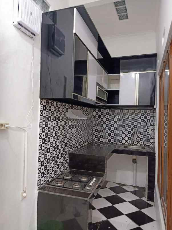 dijual rumah di jual rumah strategis di