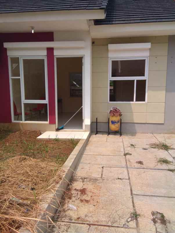 dijual rumah di perumahan cilodong depok jawa barat