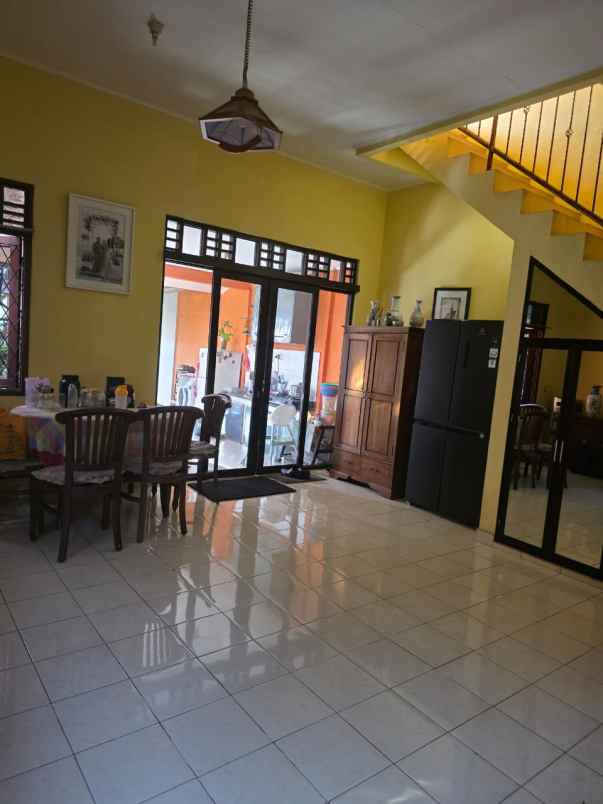 dijual rumah di pondok ranji ciputat timur