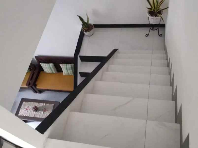 dijual rumah duta kranji