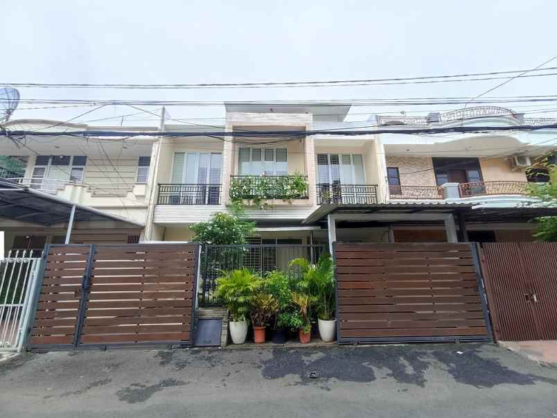 dijual rumah gading kirana kelapa gading
