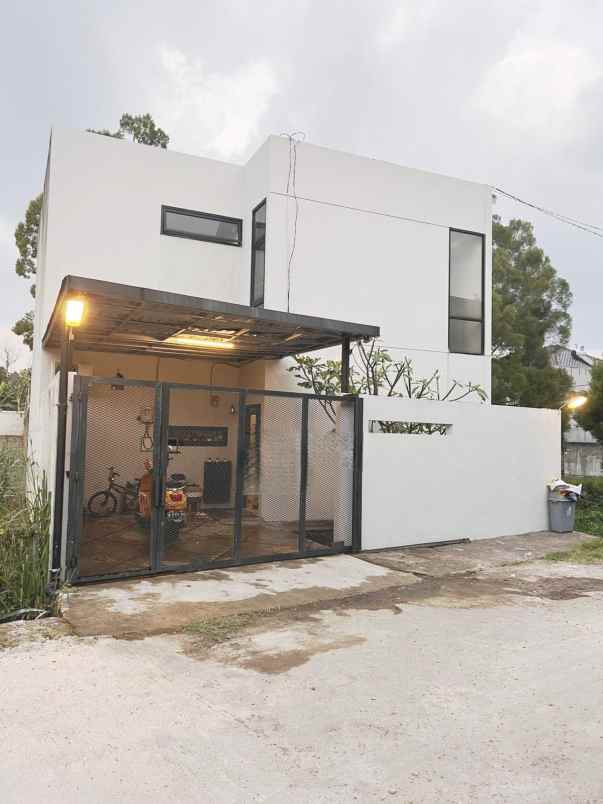 dijual rumah gegerkalong permai