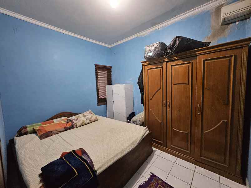 dijual rumah gg ketapang pamulang