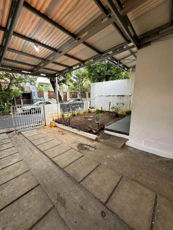 dijual rumah giriloka 1 bsd tangsel