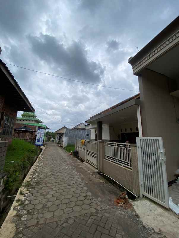 dijual rumah giripurno bumiaji