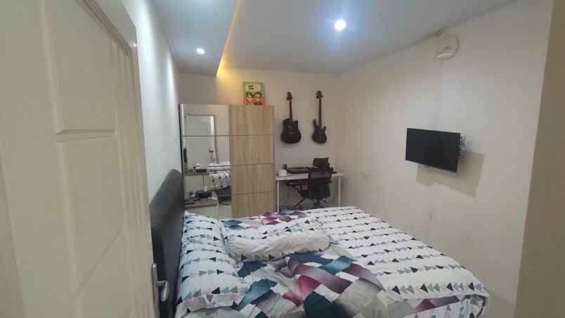 dijual rumah graha harapan indah bumyagara