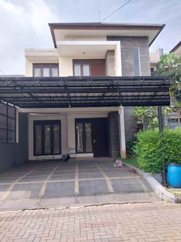 dijual rumah grand sharon residence