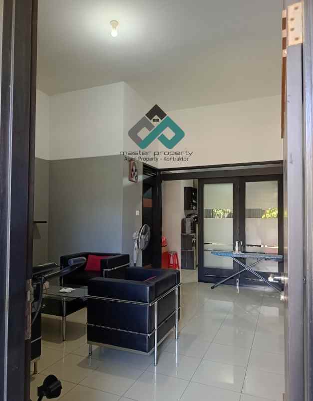 dijual rumah grand sharon residence