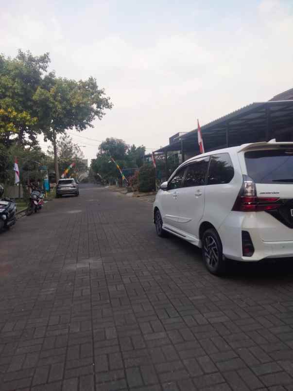 dijual rumah grand sharon residence