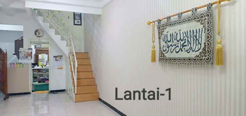 dijual rumah gresik kota baru