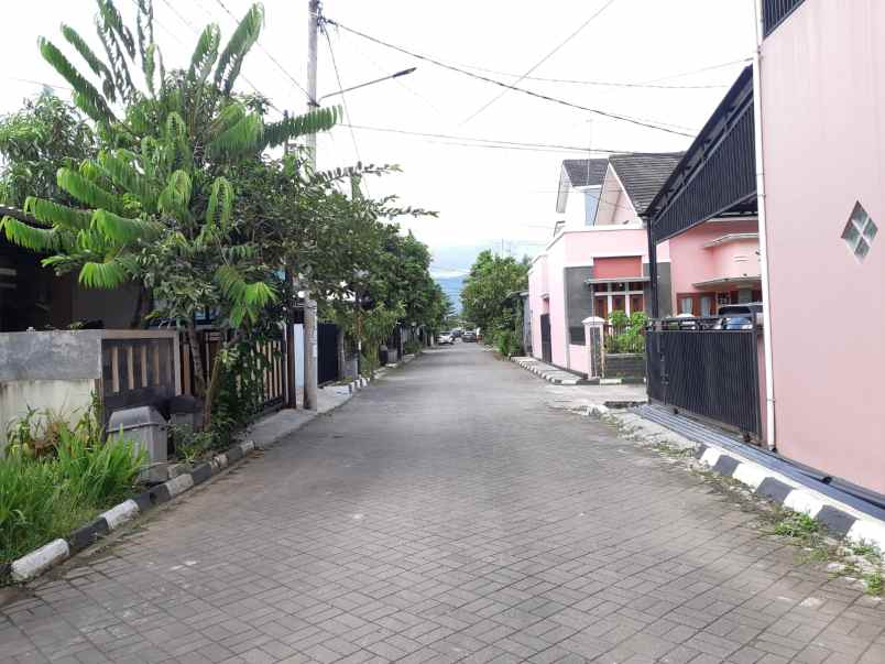 dijual rumah griya cempaka arum