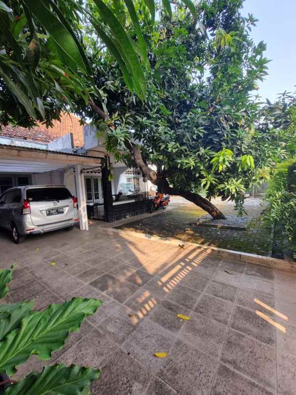 dijual rumah hook jl tongkol rawamangun jakarta timu