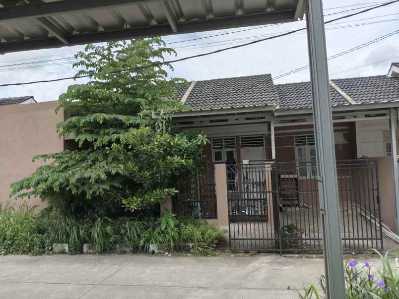 dijual rumah idaman lokasi strategis bebas banjir