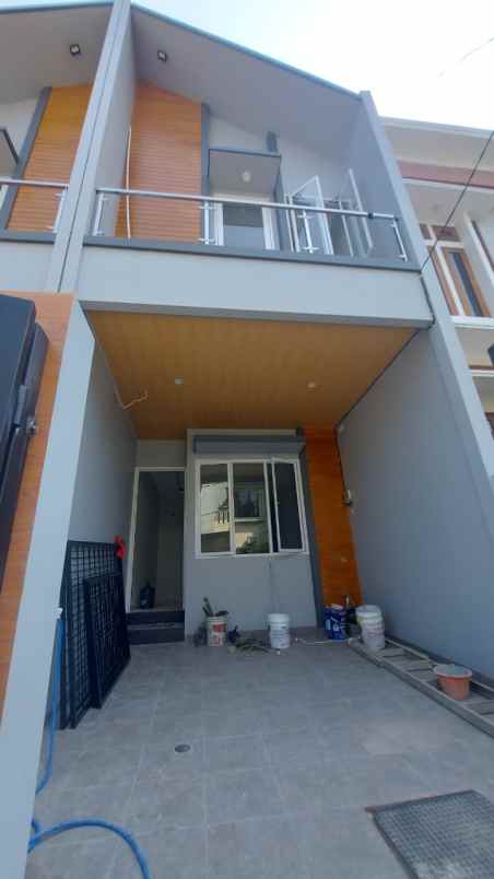 dijual rumah imperial gading sukapura