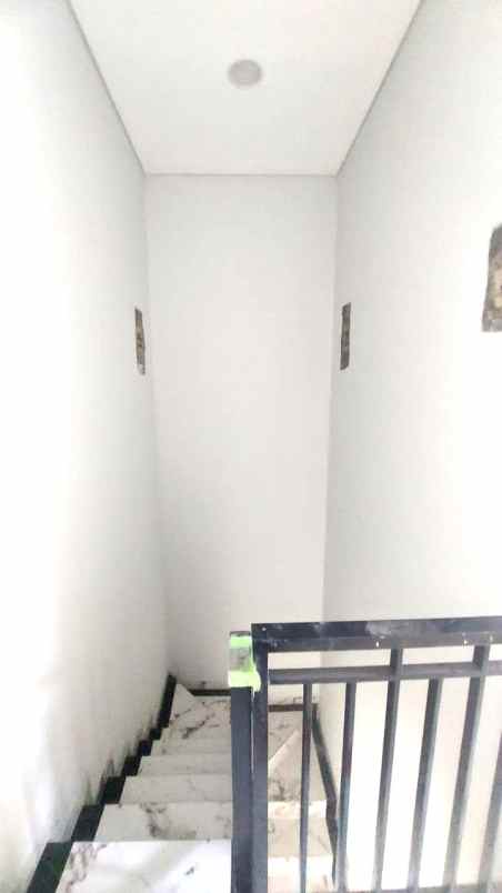 dijual rumah imperial gading sukapura