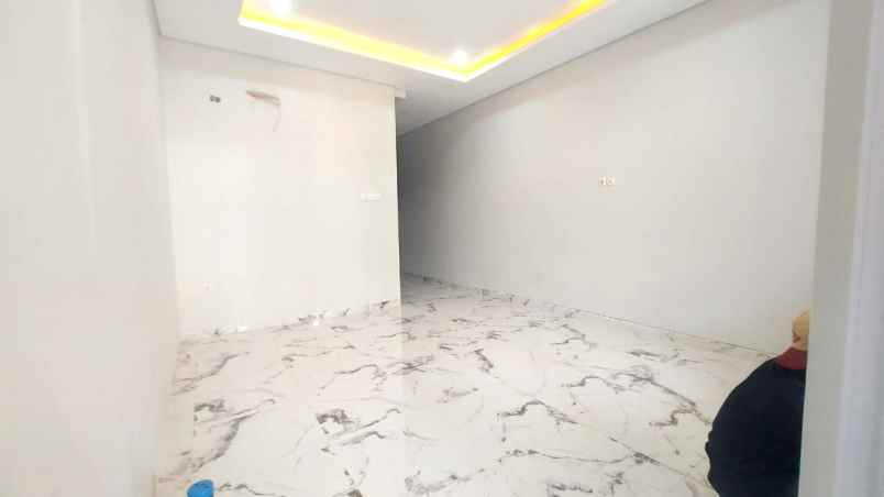 dijual rumah imperial gading sukapura