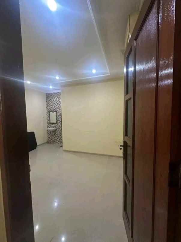 dijual rumah jagakarsa jakarta selatan