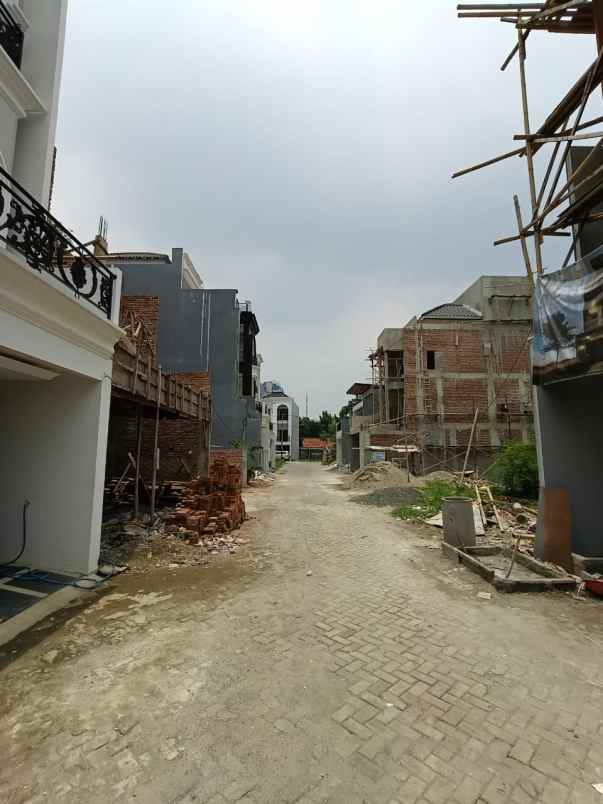 dijual rumah jagakarsa jakarta selatan