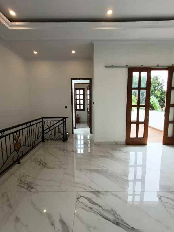 dijual rumah jagakarsa jakarta selatan