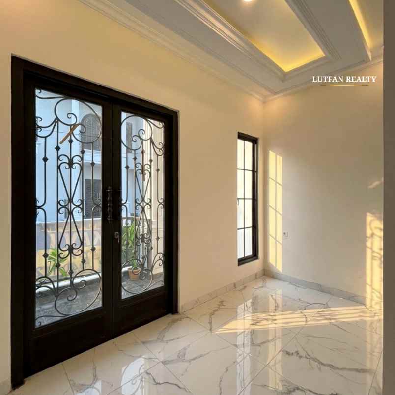 dijual rumah jagakarsa raya