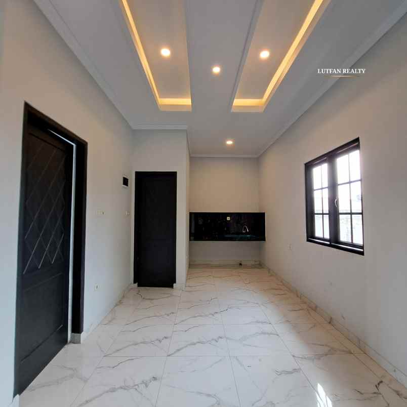 dijual rumah jagakarsa raya