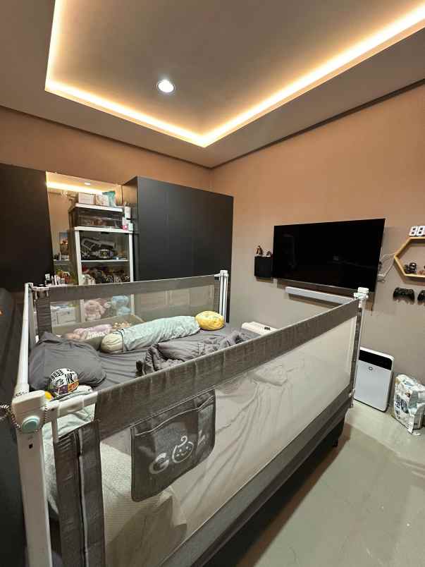 dijual rumah jakarta garden city