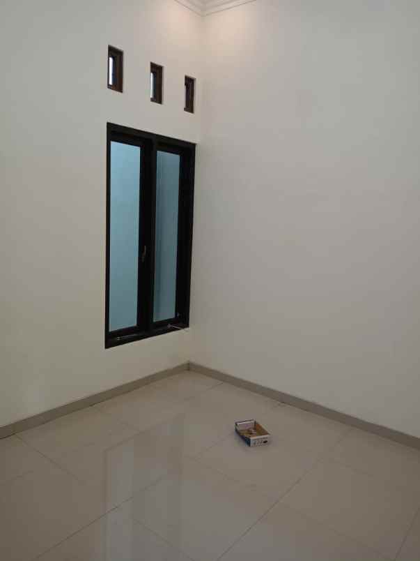 dijual rumah jalan anyar duwet wates