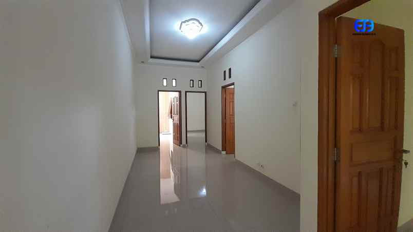 dijual rumah jalan cilangkap raya