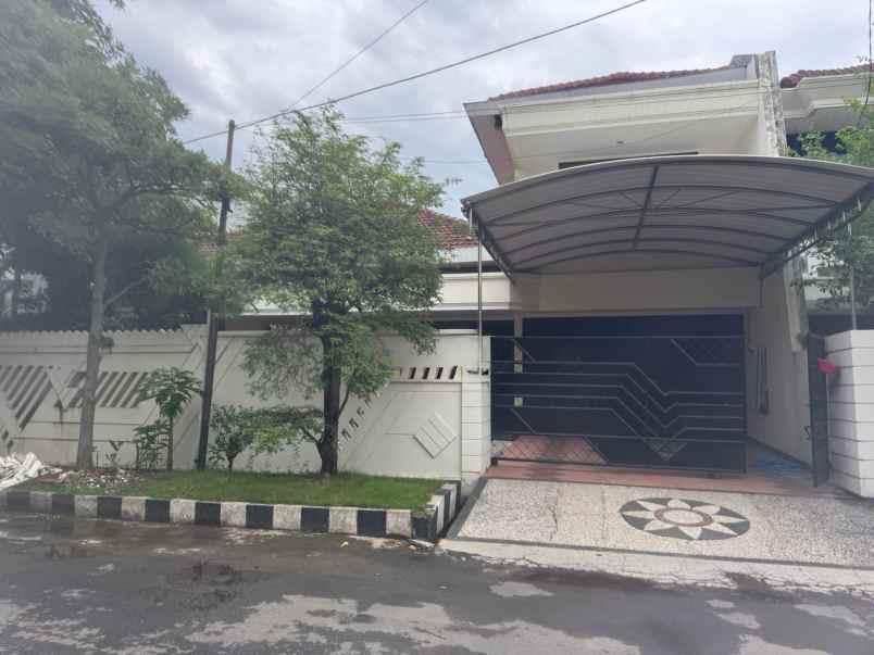 dijual rumah jalan dharmahusada permai