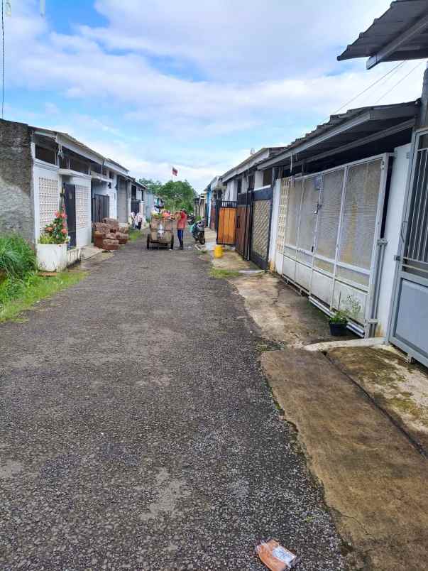 dijual rumah jalan garuda