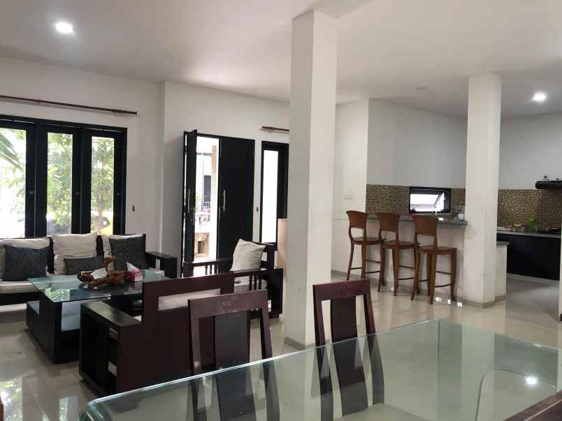 dijual rumah jalan gn tangkuban perahu