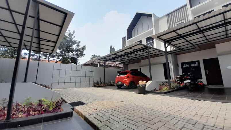 dijual rumah jalan juanda depok