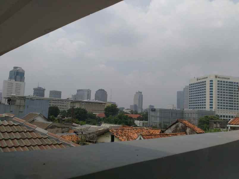 dijual rumah jalan kebon jahe ii