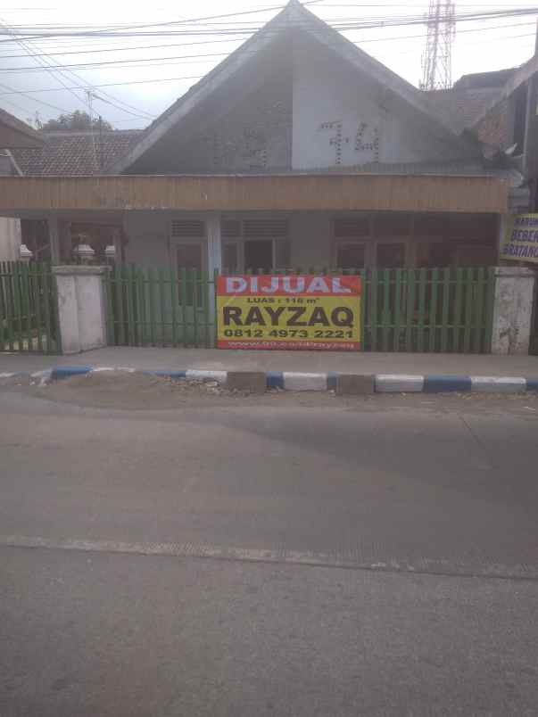 dijual rumah jalan kh mansyur pasuruan