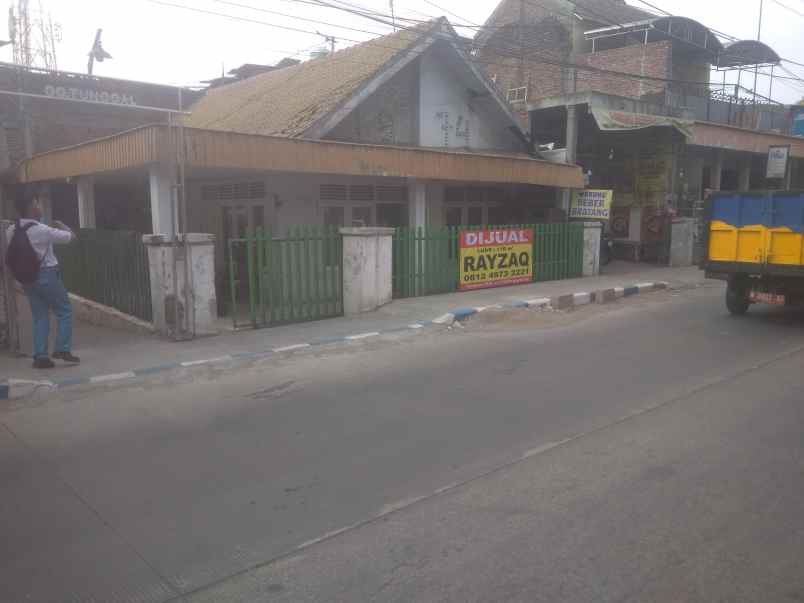 dijual rumah jalan kh mansyur pasuruan