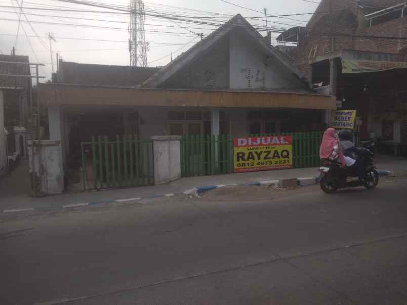 dijual rumah jalan kh mansyur pasuruan